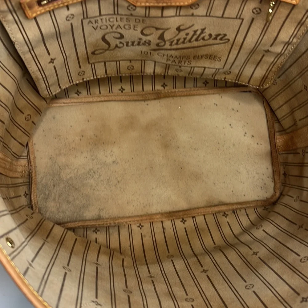 Louis Vuitton Neverfull MM monogram beige interior - Picture 13 of 16